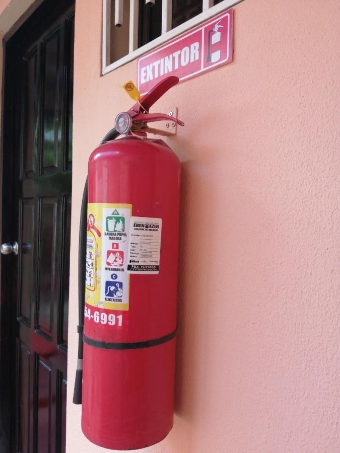 Hostal Mariella Estelí Extérieur photo
