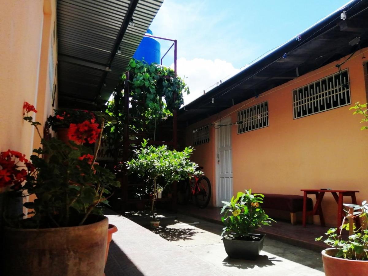 Hostal Mariella Estelí Extérieur photo